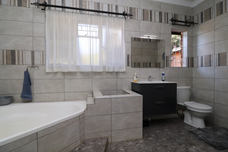 4 Bedroom Property for Sale in Doringkruin North West